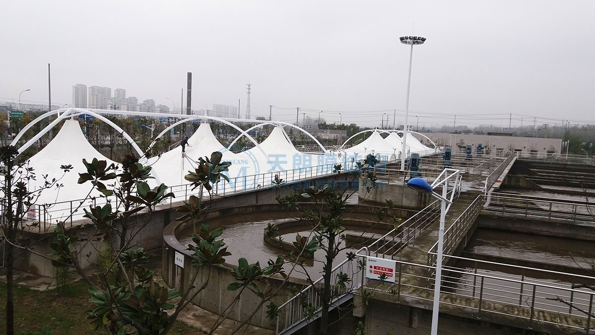 合肥肥東污水池處理廠調(diào)節(jié)池反吊膜封閉工程 合肥肥東污水池處理廠調(diào)節(jié)池反吊膜封閉工程