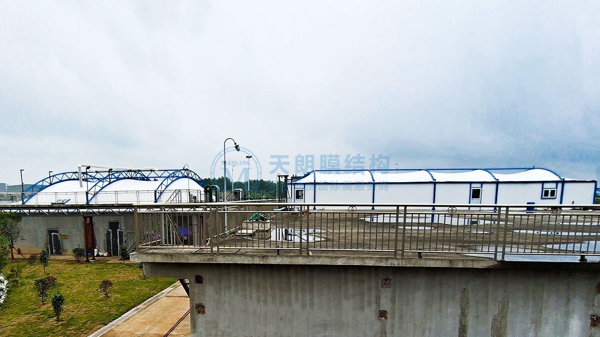 湖南海利常德隔油池&沉淀池/好氧池加蓋工程 湖南海利常德隔油池&沉淀池/好氧池加蓋工程